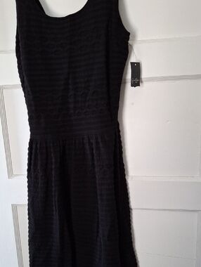 Jessica Simpson Black Textured Midi Dress
